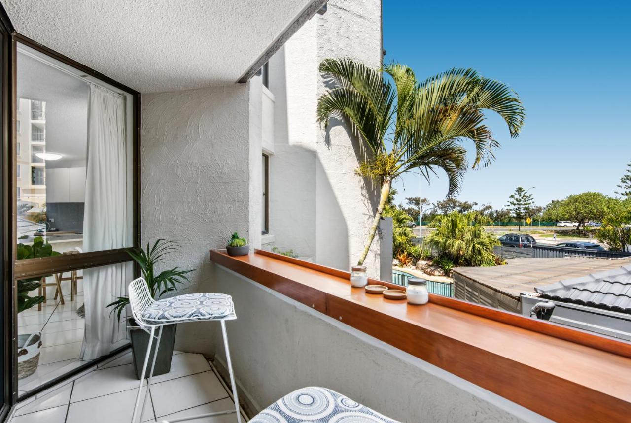 Mylos Holiday Apartments Alexandra Headland Bagian luar foto