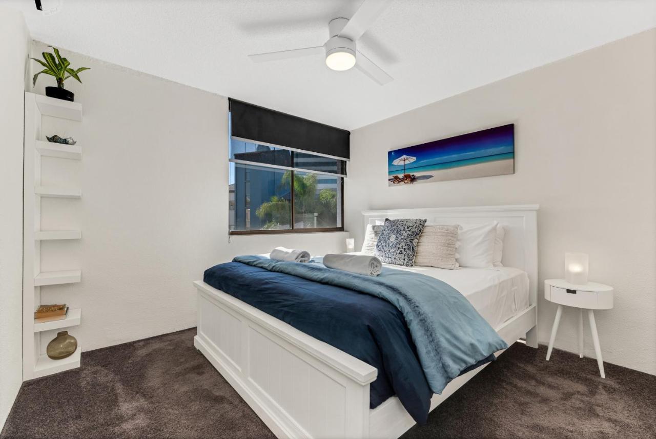 Mylos Holiday Apartments Alexandra Headland Bagian luar foto